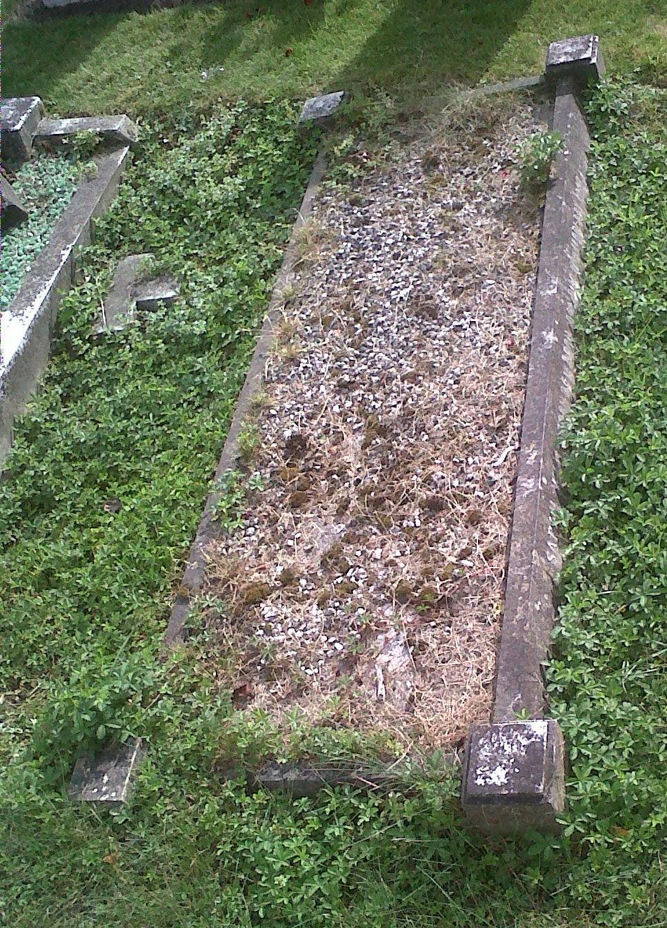 The grave of Alfred and Sarah Webb in Hertford Road Cemetery, Enfield