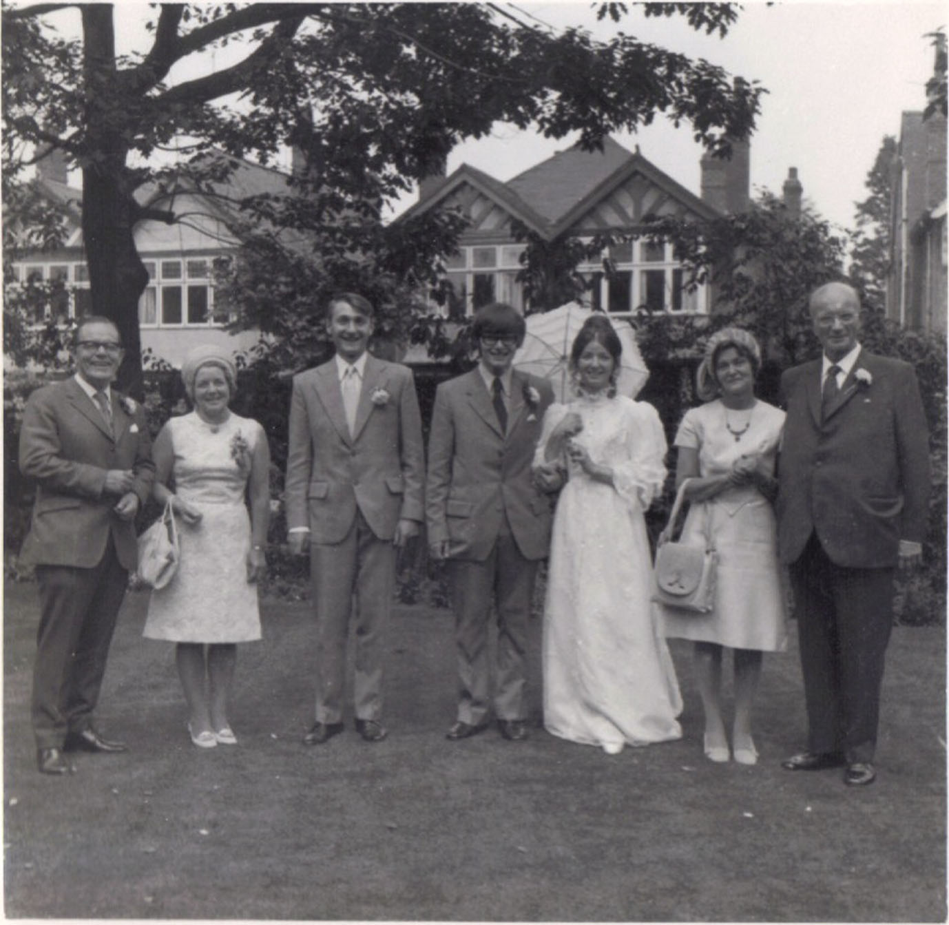 L-R: Roger and Daisy Rothwell, Neil Perry, Tim and Libby (Elizabeth A M née Frank) Rothwell, Mary and Vilda Frank