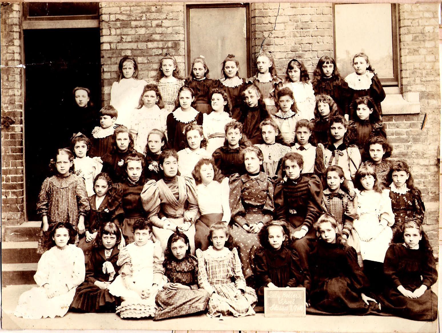 Elsie BEARMAN, 4th from right, 3rd row down, at Lady Holles’ School, Hackney. All the Bearman girls went there