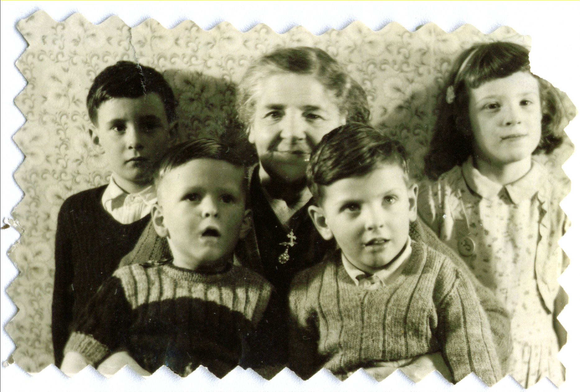 Top L-R: Brian Smith, Florence Ada (Barnes) Poynter, Patricia Poynter (daughter of Arthur Poynter); and in front Martin John Smith and Anthony Poynter