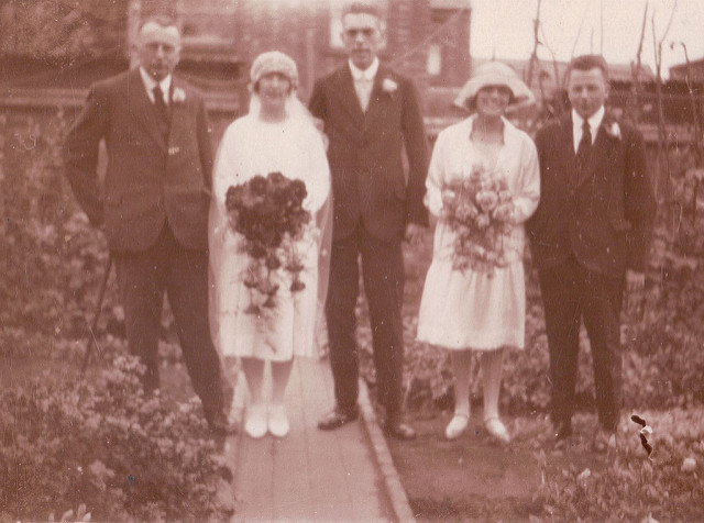 Marjorie Olive Baxter and Frederick Frankham Craddock wedding in 1927